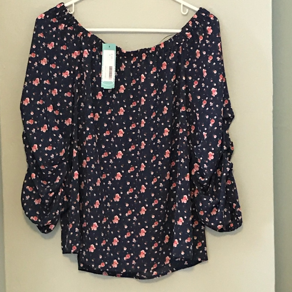 Collective Concepts off shoulder